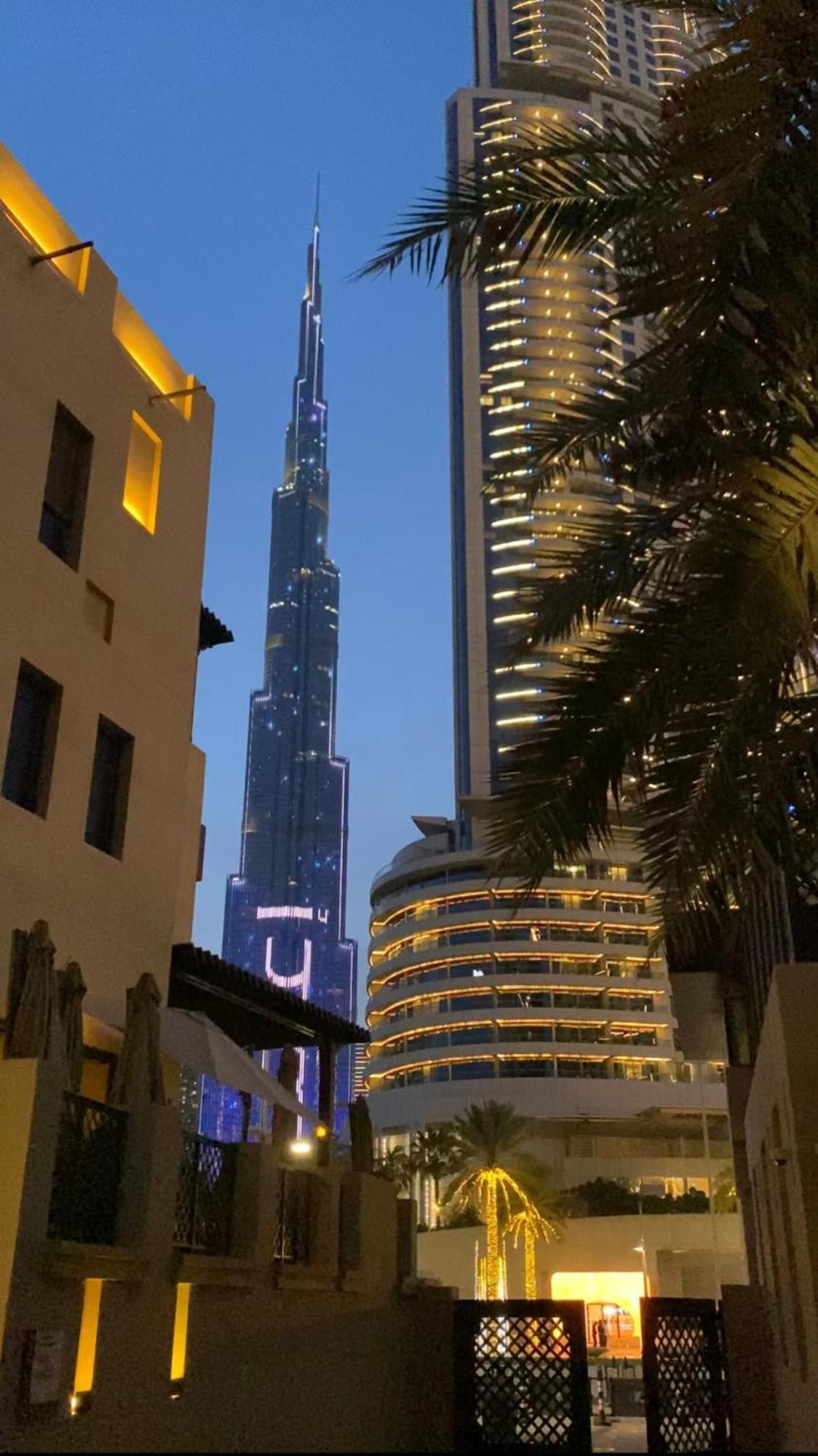 Apartment Lux Burj Khalifa Views 2br Iconic Heart Of Direct Views The Location Mall Boulevard *