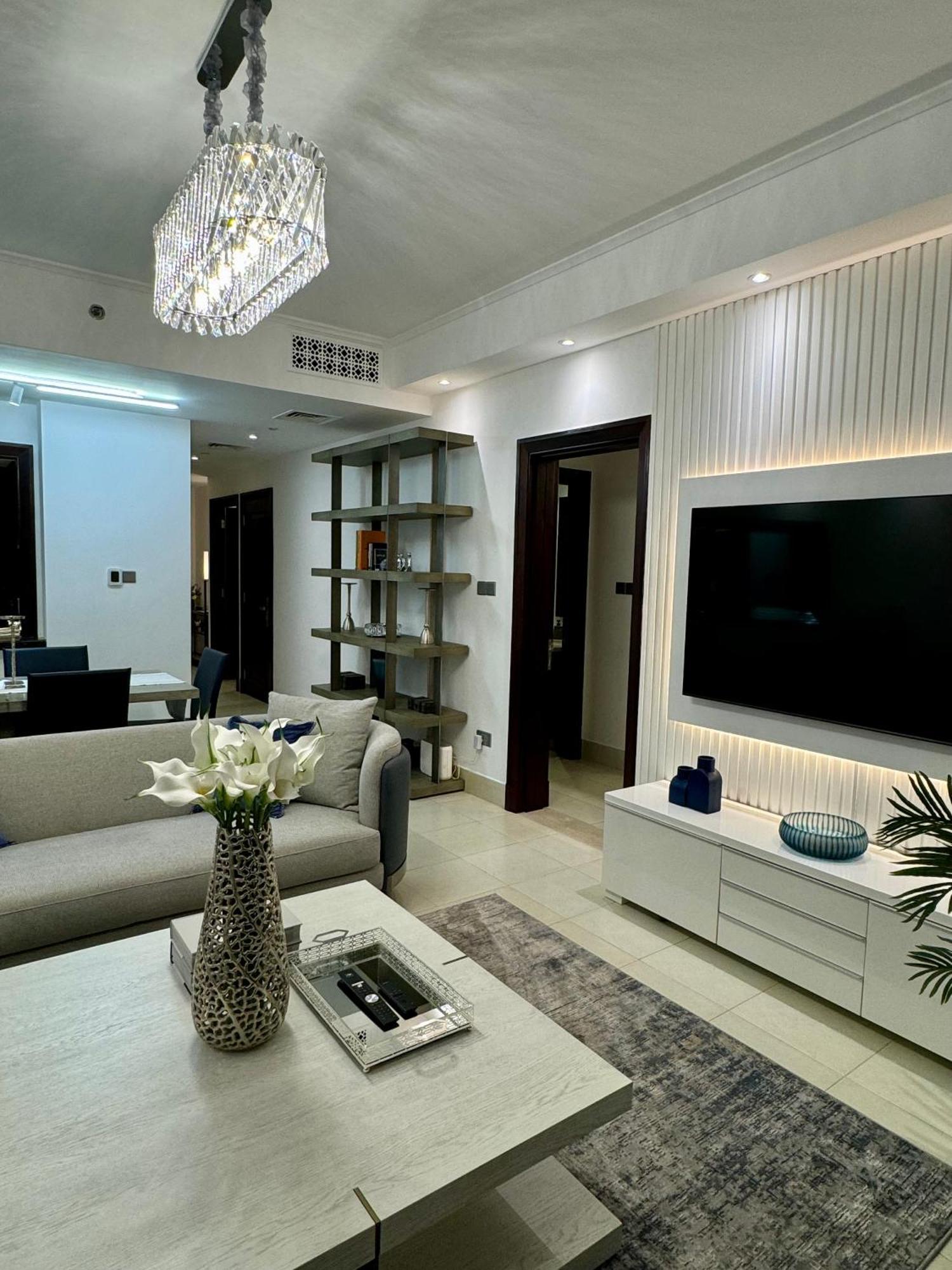 Lux Burj Khalifa Views 2br Iconic Heart Of Direct Views The Location Mall Boulevard Dubai