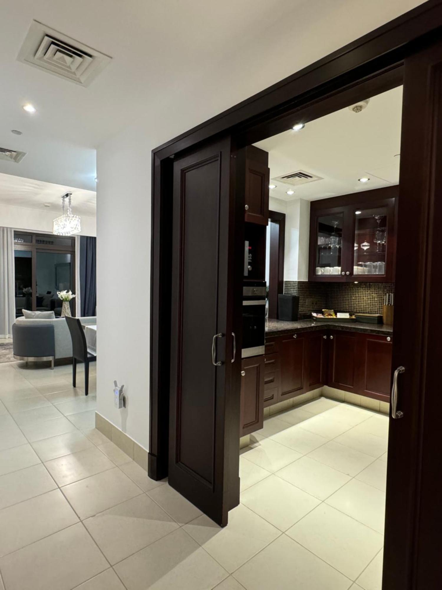 Lux Burj Khalifa Views 2br Iconic Heart Of Direct Views The Location Mall Boulevard Apartment *