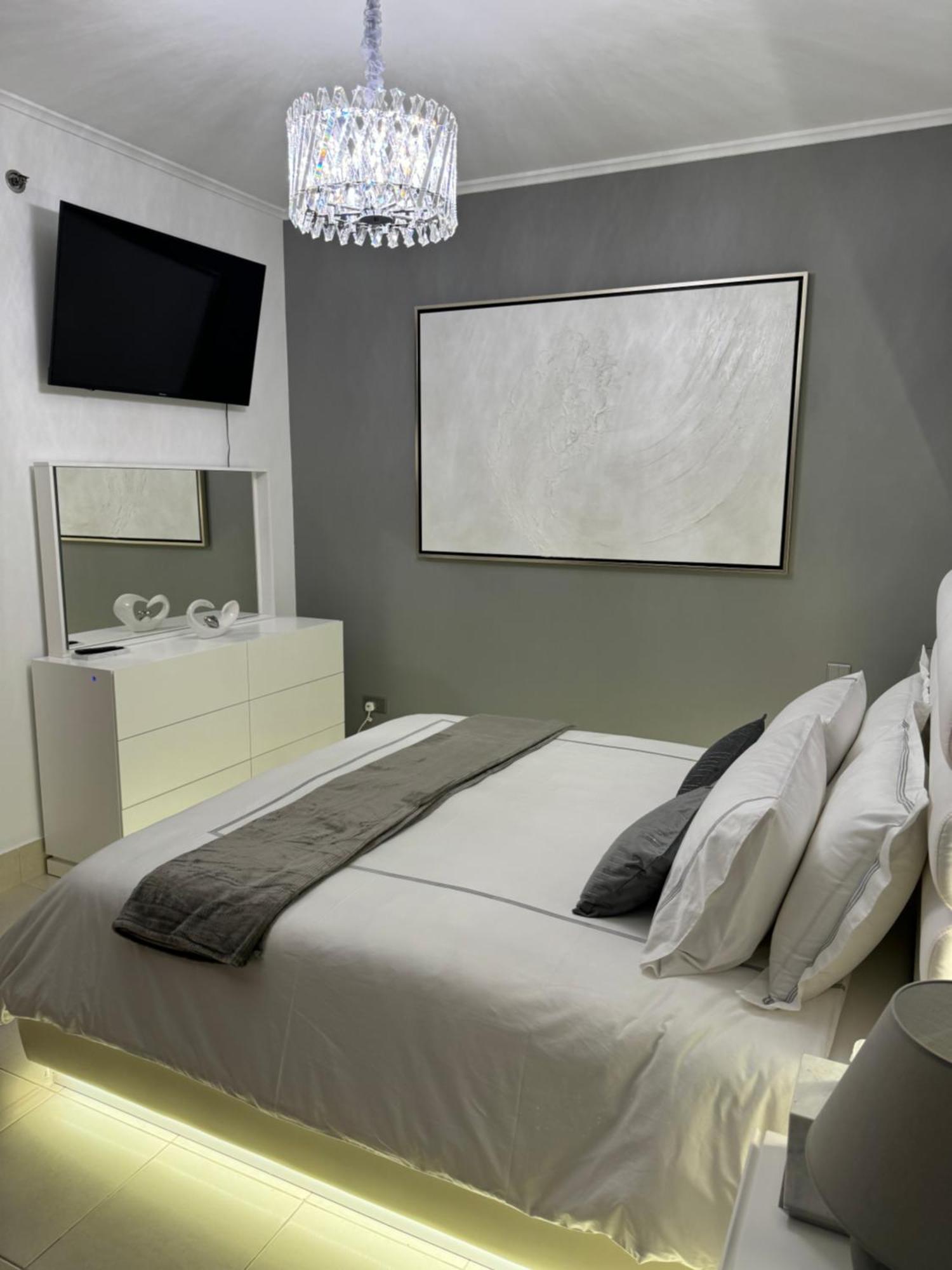 Lux Burj Khalifa Views 2br Iconic Heart Of Direct Views The Location Mall Boulevard * Dubai